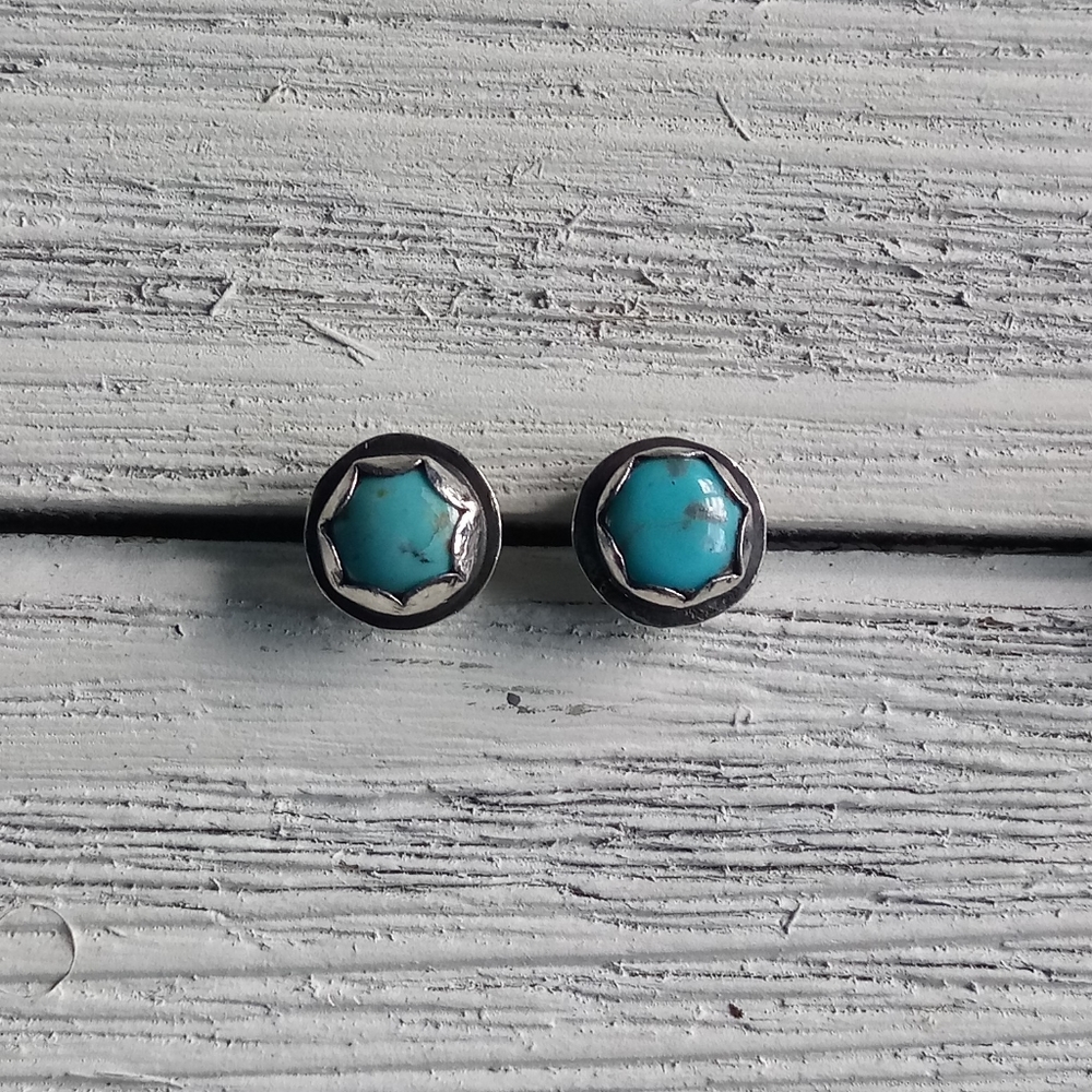 Turquoise stud earrings - Picture 9 of 10